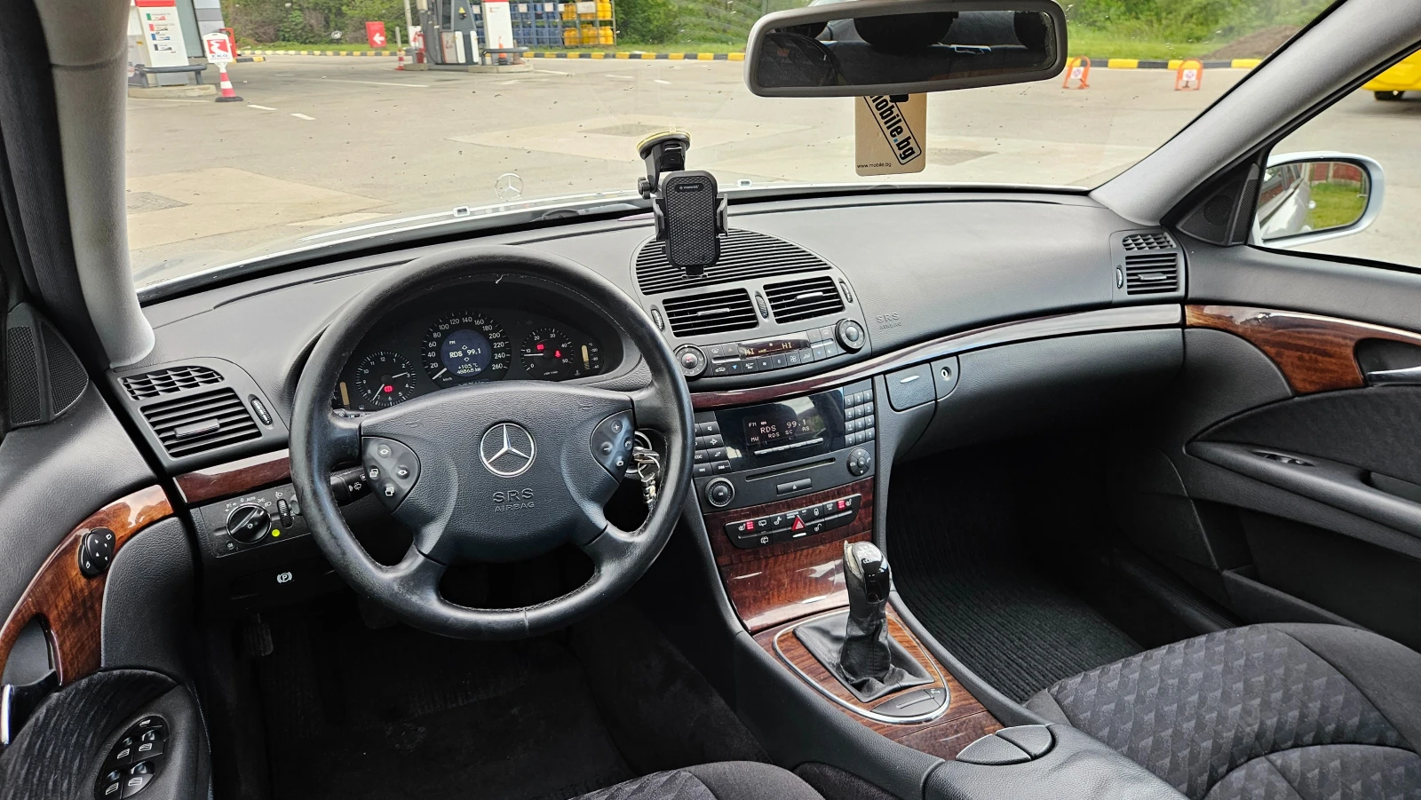 Mercedes-Benz E 220 2.2 Cdi Klimatronik/6skorosti, снимка 10 - Автомобили и джипове - 54443832
