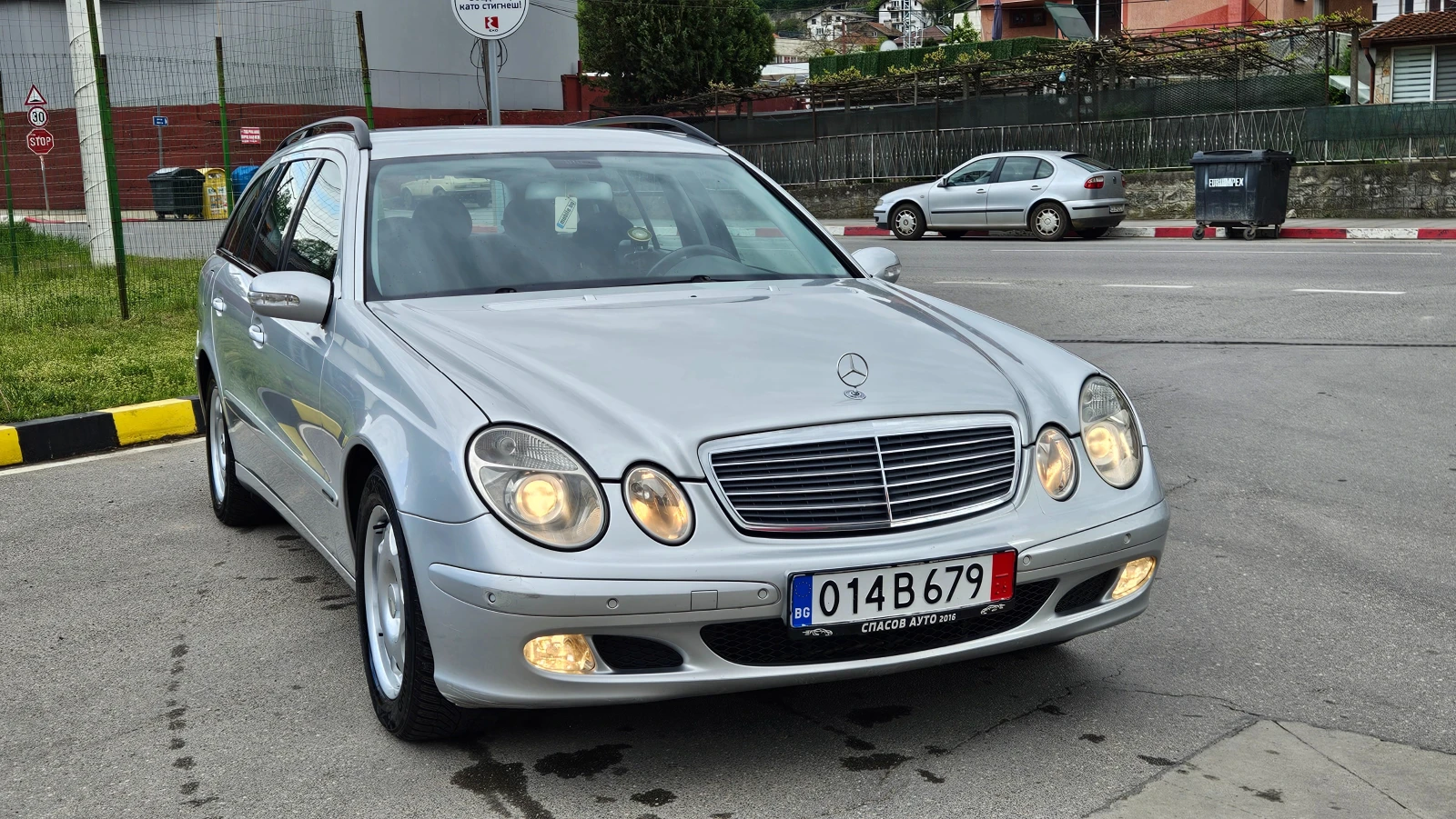 Mercedes-Benz E 220 2.2 Cdi Klimatronik/6skorosti, снимка 9 - Автомобили и джипове - 54443832