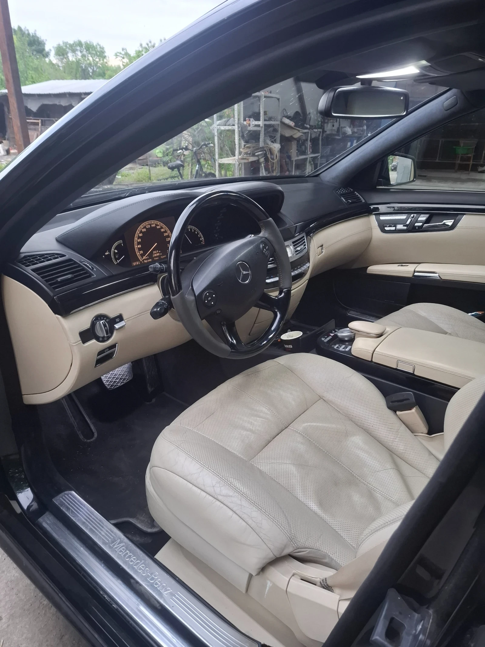 Mercedes-Benz S 550 Перфектен s550 Long бензин газ, снимка 11 - Автомобили и джипове - 54487117