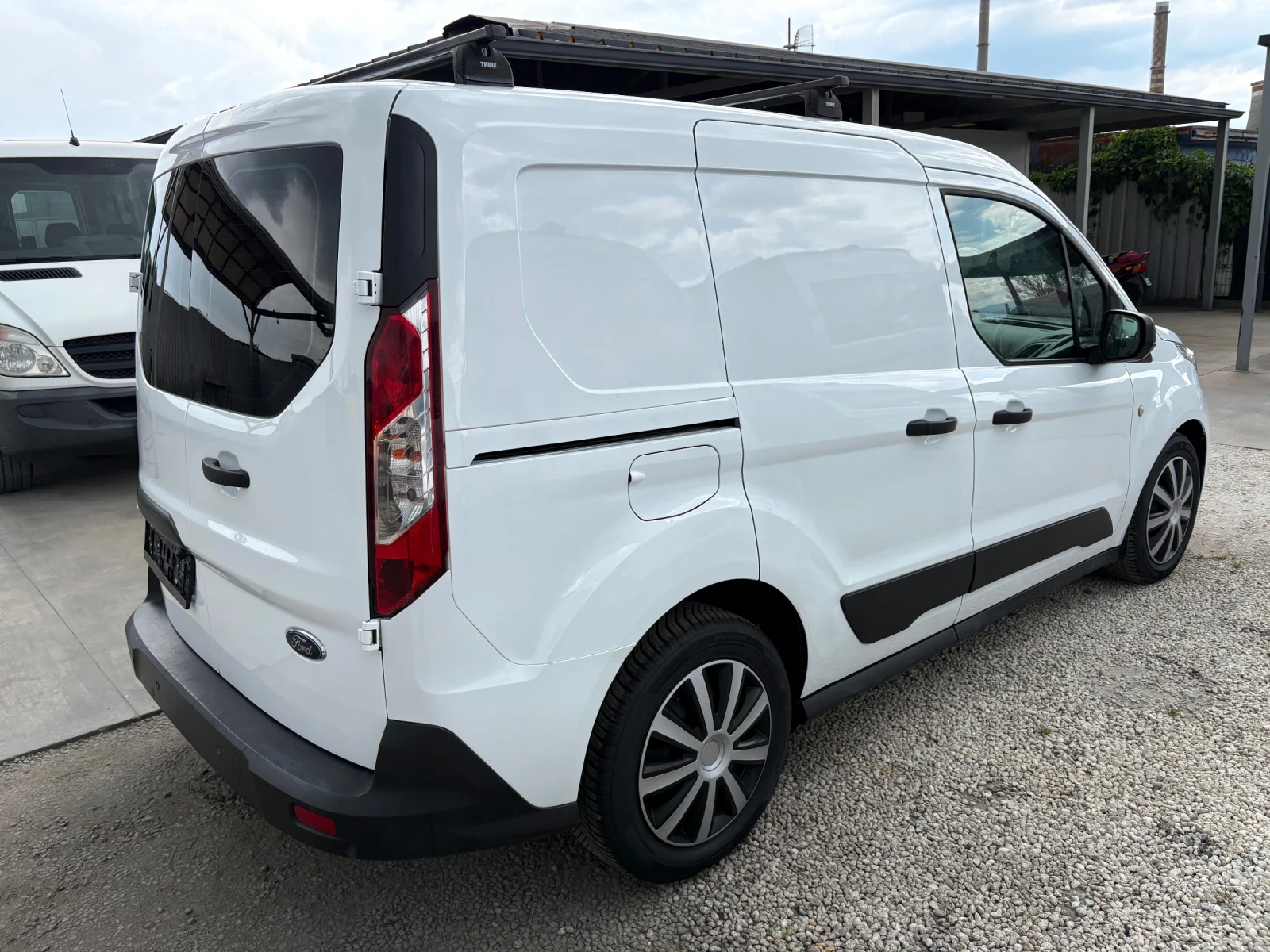 Ford Connect 1.5tdci-Klima-Нави, снимка 4 - Автомобили и джипове - 54631663