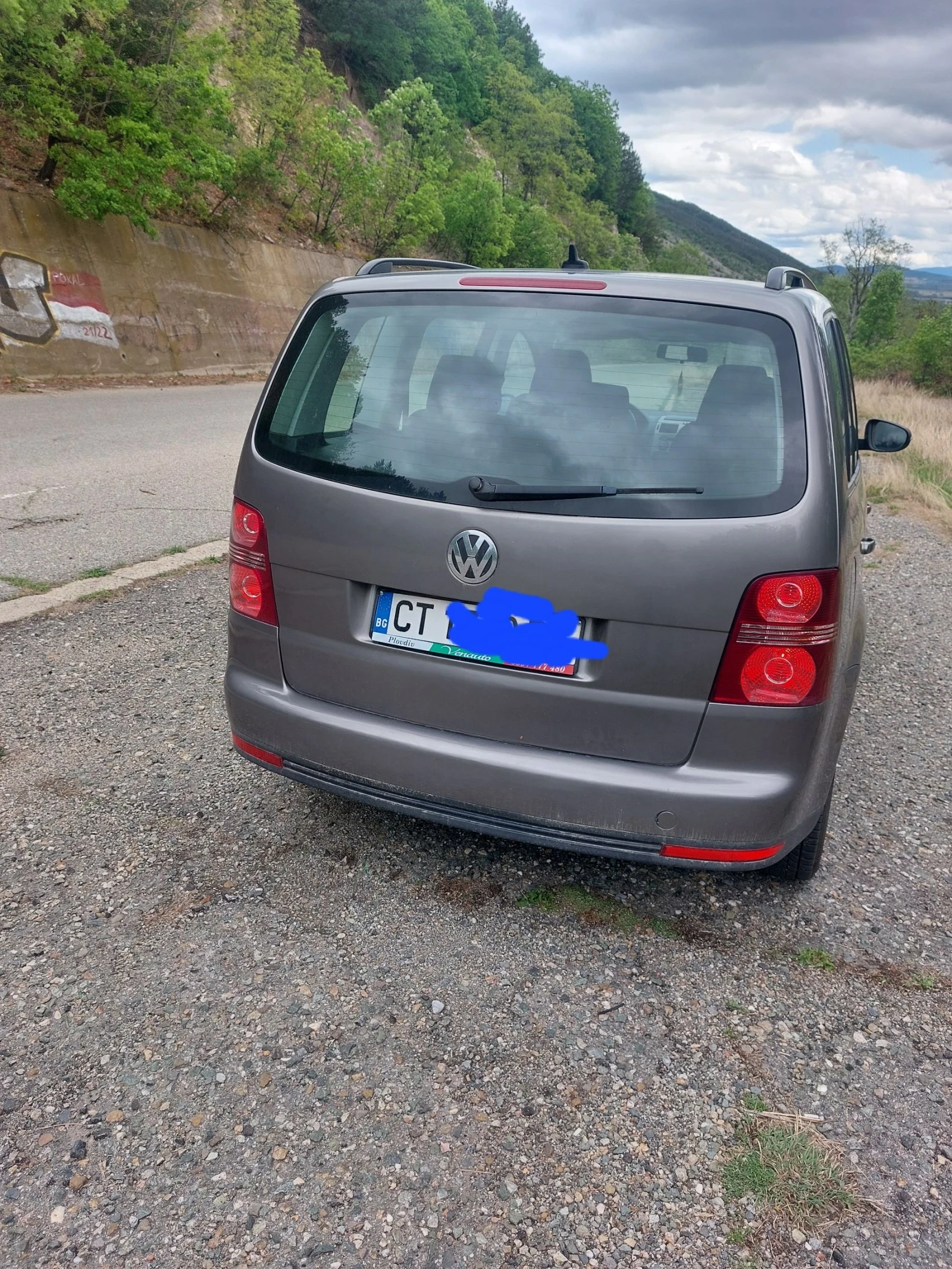 VW Touran 1, 4 tsi AVTOMAT, снимка 4 - Автомобили и джипове - 54691423