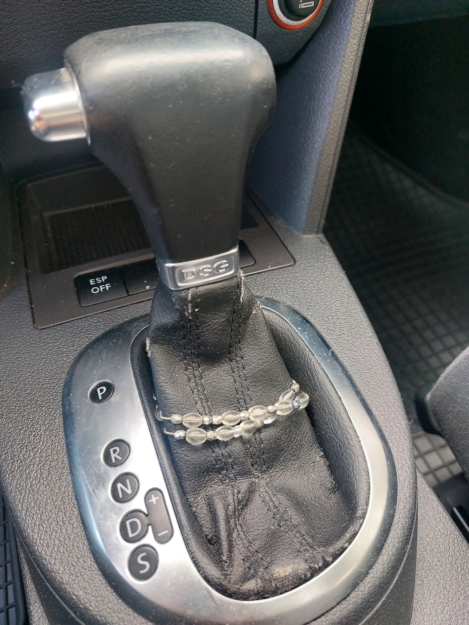VW Touran 1, 4 tsi AVTOMAT, снимка 6 - Автомобили и джипове - 54691423