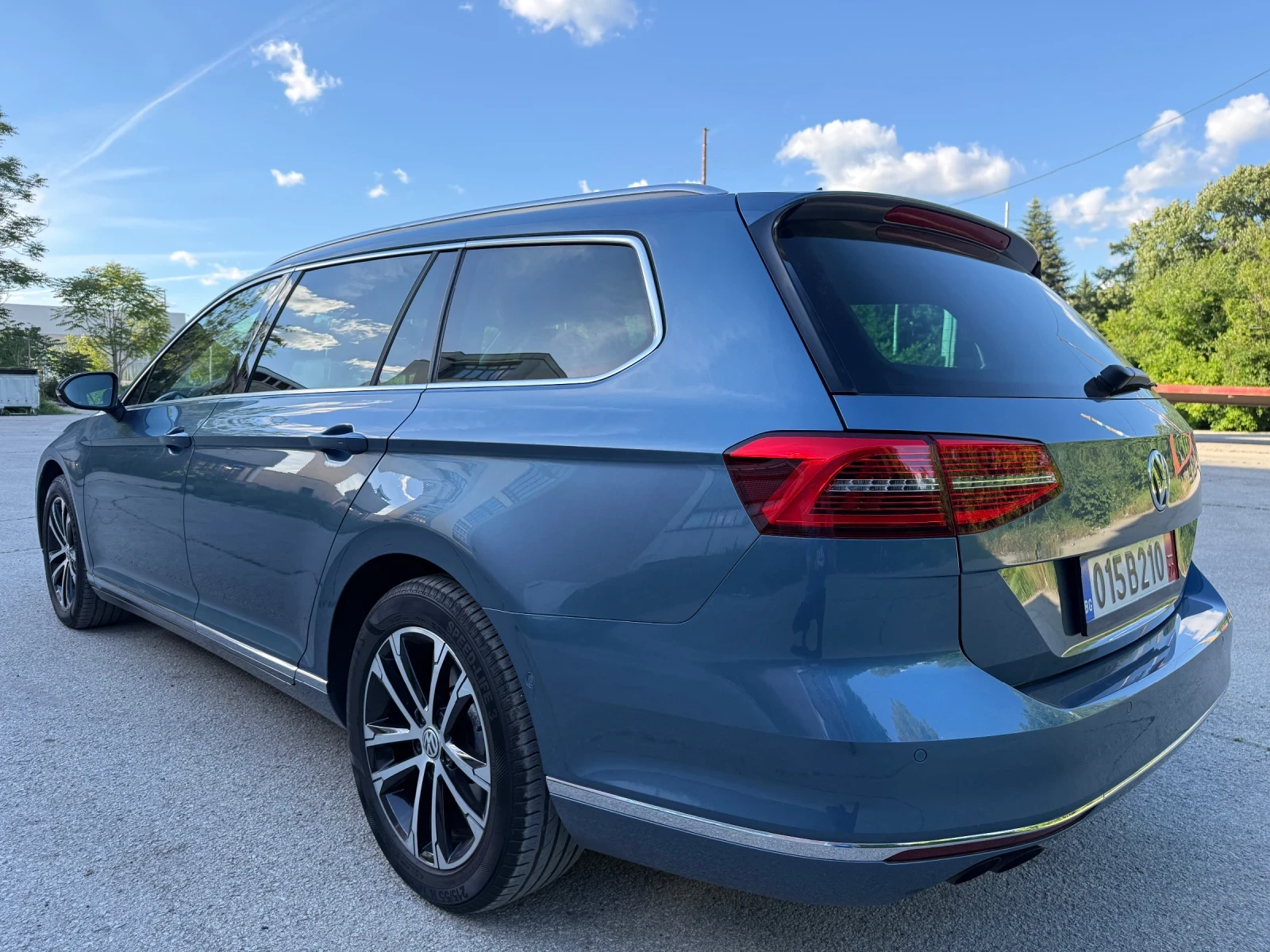 VW Passat 1.8 TSi / DSG / HIGHLINE, снимка 4 - Автомобили и джипове - 54703567