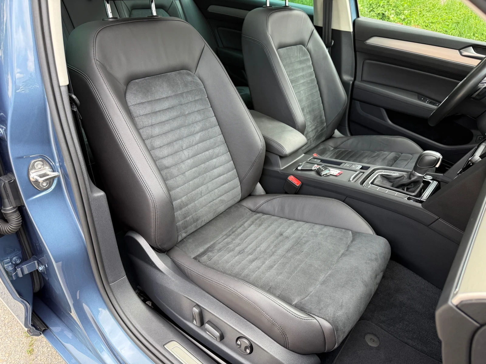 VW Passat 1.8 TSi / DSG / HIGHLINE, снимка 9 - Автомобили и джипове - 54703567
