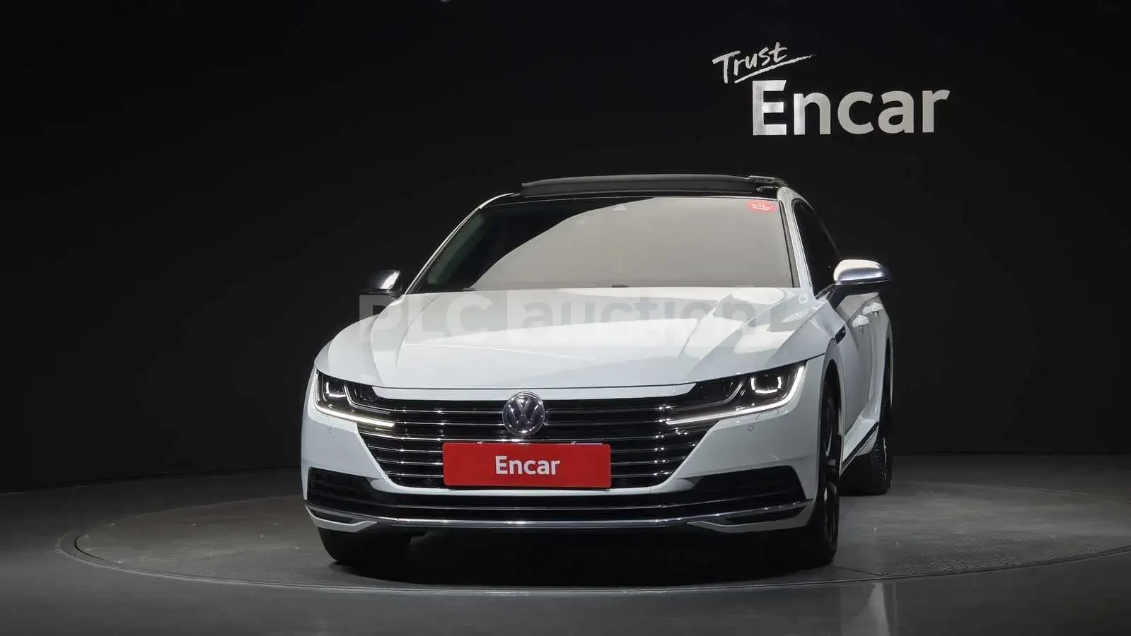 VW Arteon 2.0TDI PRESTIGE! PANO/HEAD-UP/CAM, снимка 3 - Автомобили и джипове - 54965540