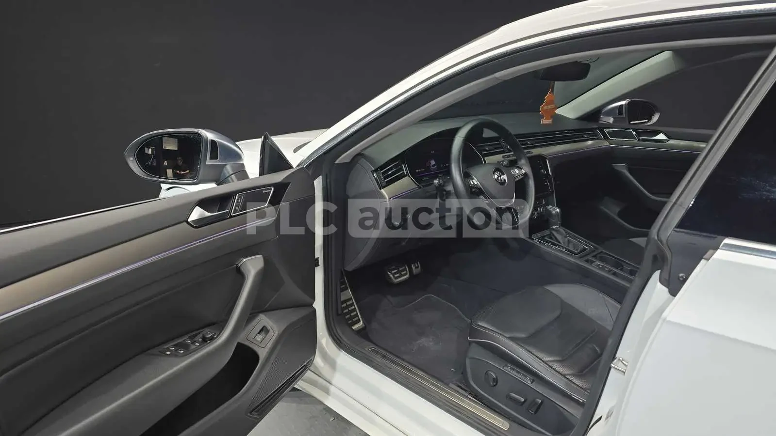 VW Arteon 2.0TDI PRESTIGE! PANO/HEAD-UP/CAM, снимка 9 - Автомобили и джипове - 54965540