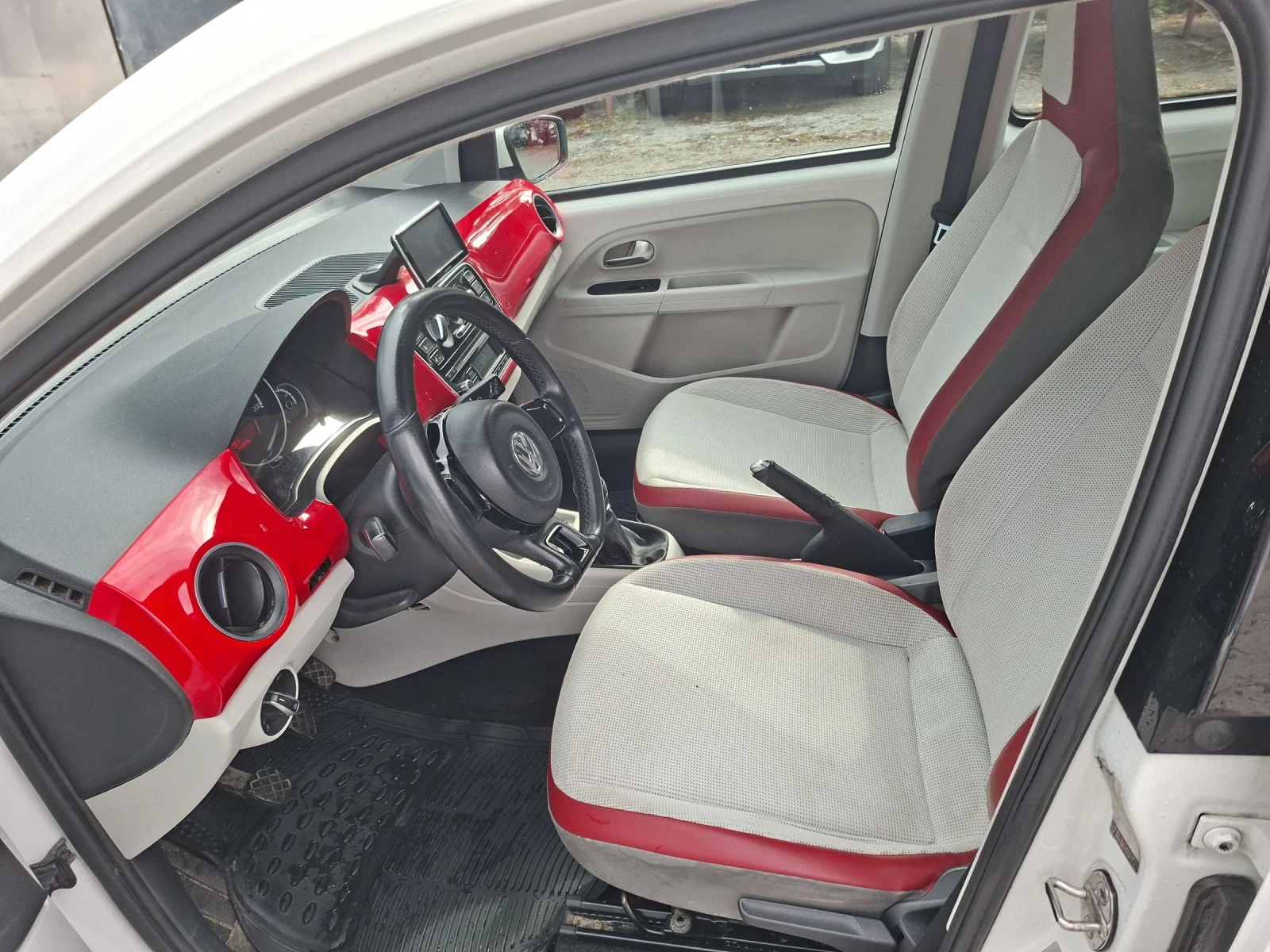 VW Up 1.0 / monte karlo, снимка 17 - Автомобили и джипове - 55266452