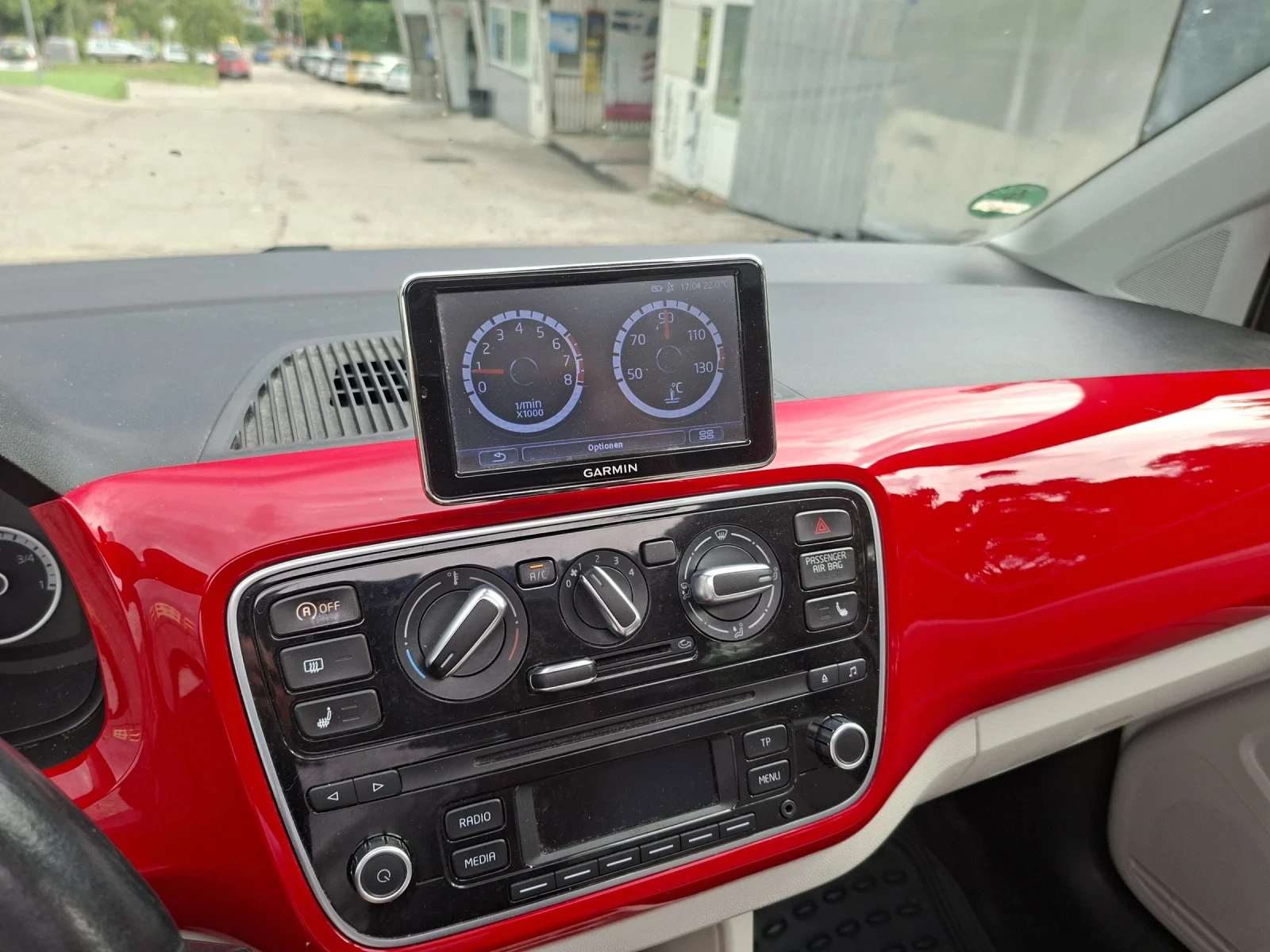 VW Up 1.0 / monte karlo, снимка 16 - Автомобили и джипове - 55266452
