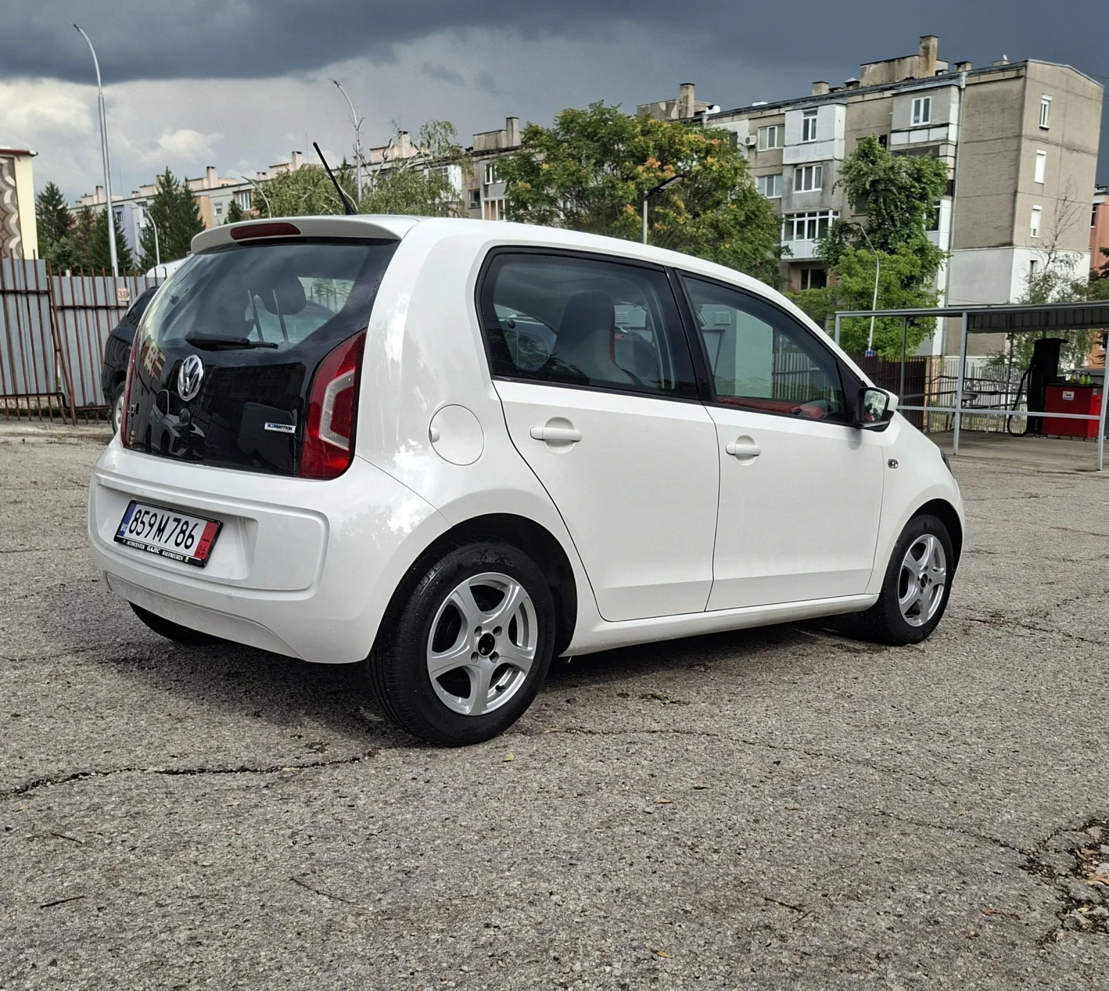 VW Up 1.0 / monte karlo, снимка 5 - Автомобили и джипове - 55266452