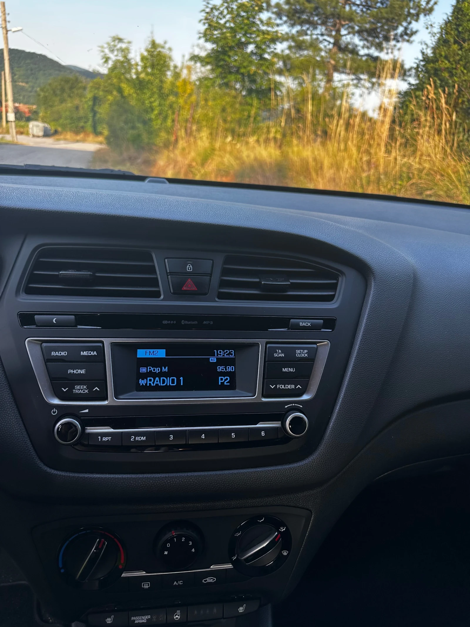 Hyundai I20, снимка 9 - Автомобили и джипове - 55424832