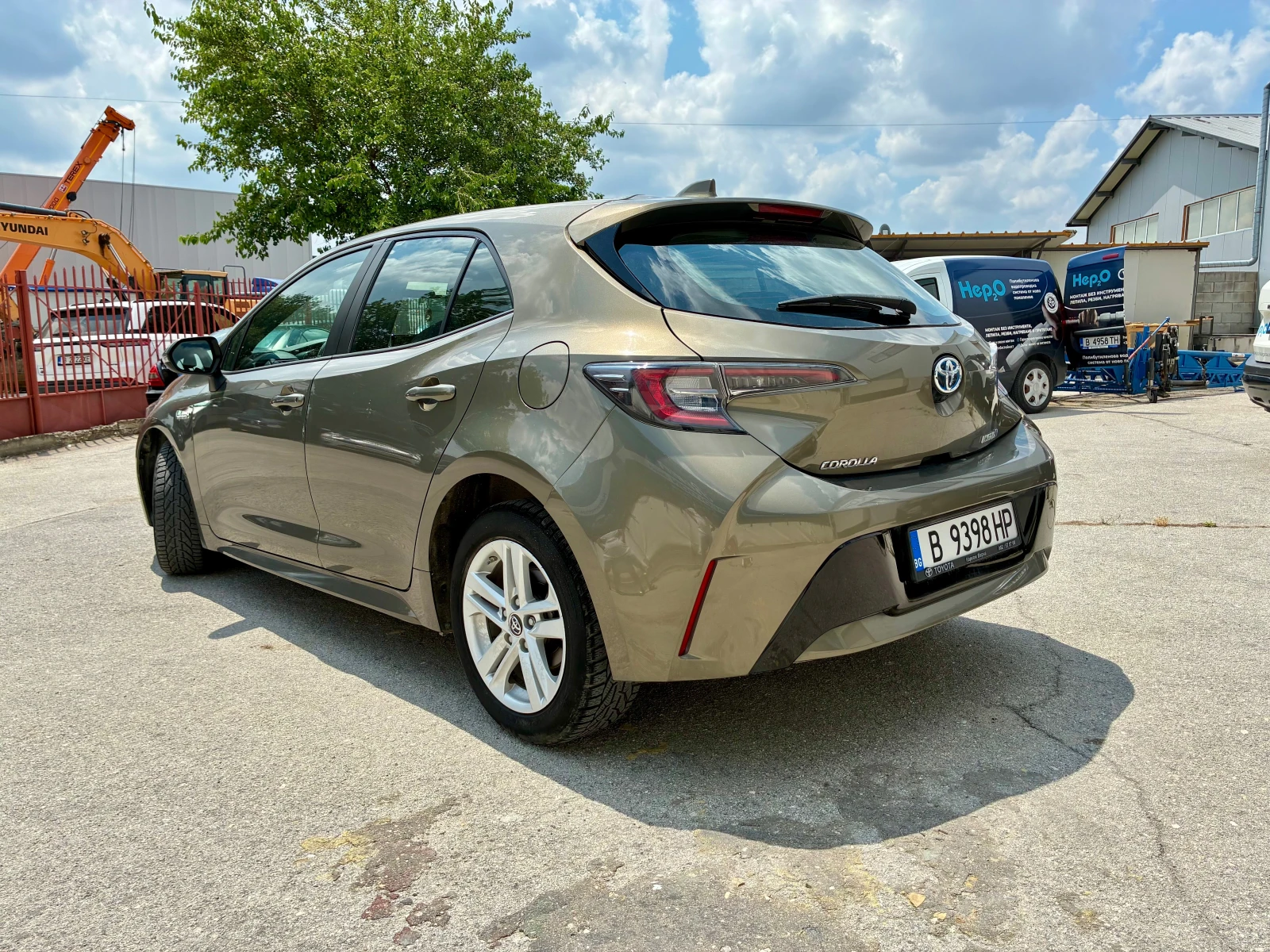 Toyota Corolla 1.8 Hybrid (122 к.с.) | 65 000 км, снимка 2 - Автомобили и джипове - 56183181