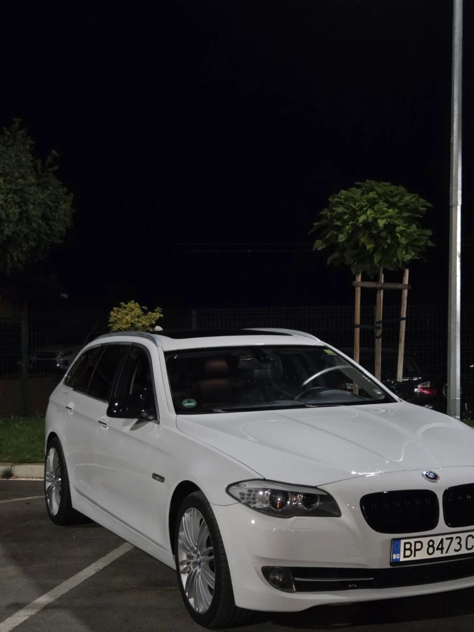 BMW 520, снимка 3 - Автомобили и джипове - 55933038
