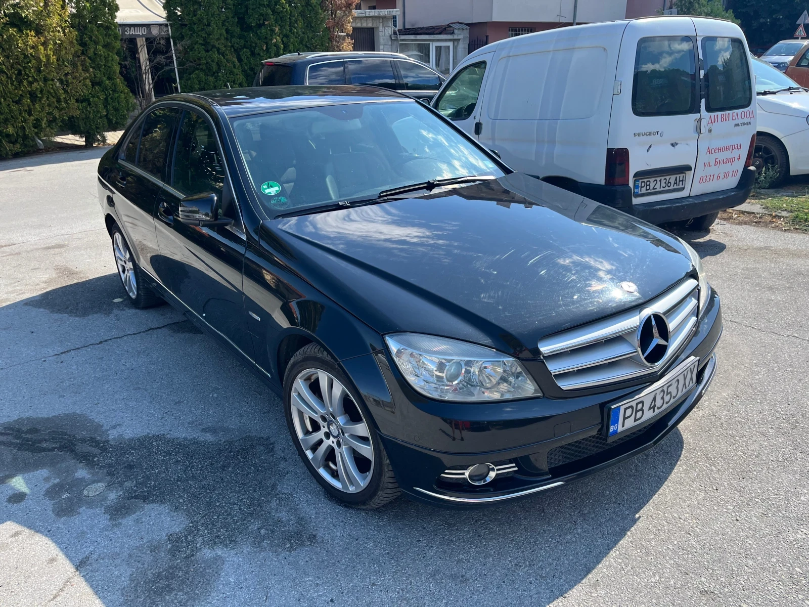 Mercedes-Benz C 220, снимка 3 - Автомобили и джипове - 56193774