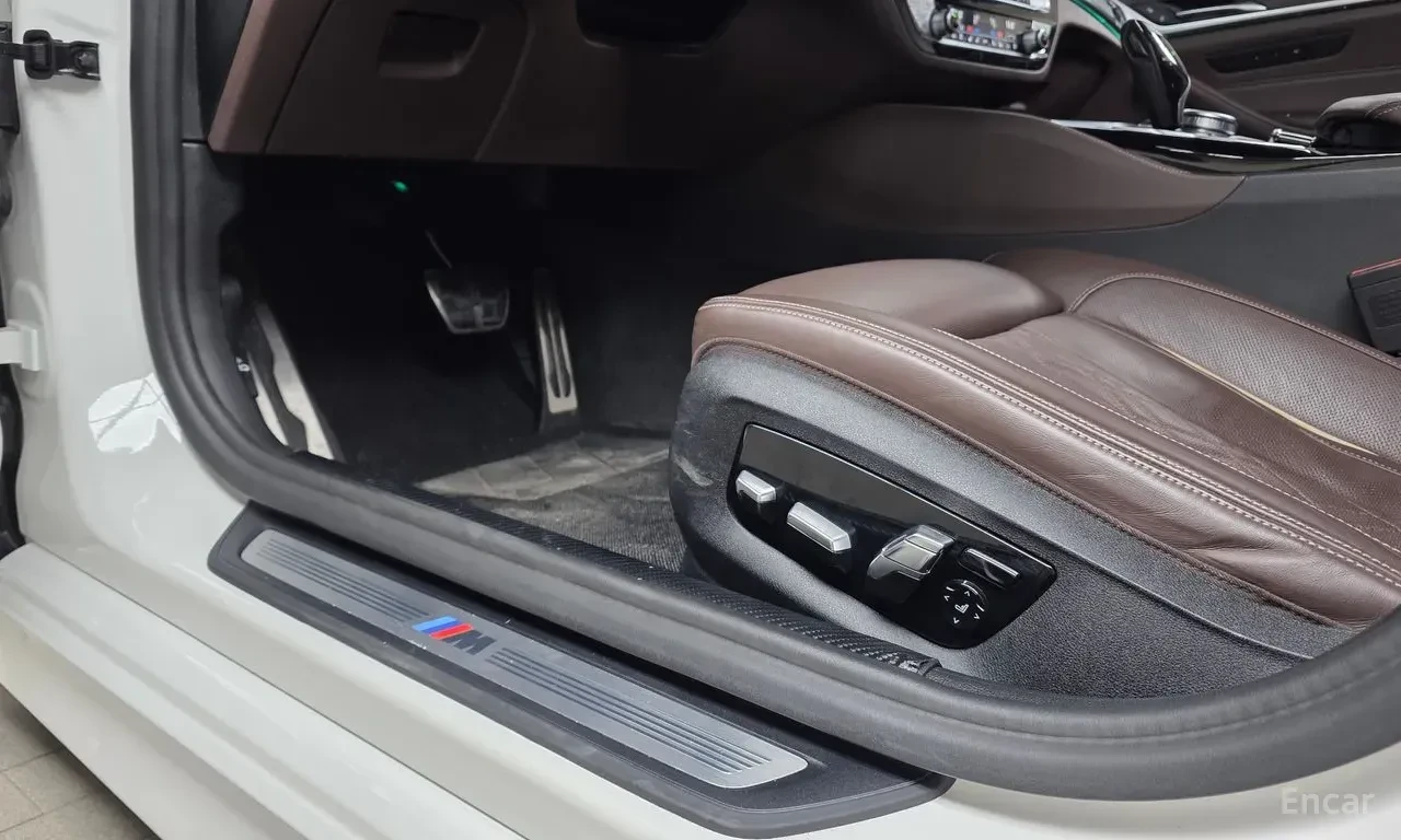 BMW 530 M* SPORT* HARMON* KARDON* ���������* �����* 360��� | Mobile.bg � ����������� 15
