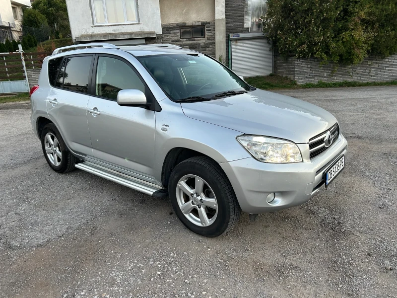 Toyota Rav4 2.2D4D 136кс, снимка 3 - Автомобили и джипове - 47335155