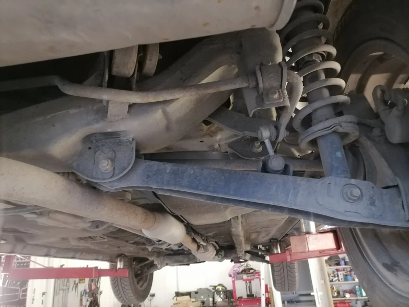 Mitsubishi Outlander 4x4 Бензин + Газ, снимка 11 - Автомобили и джипове - 52082641