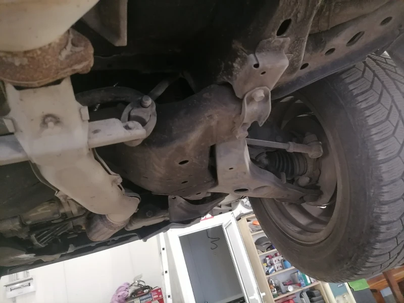 Mitsubishi Outlander 4x4 Бензин + Газ, снимка 12 - Автомобили и джипове - 52082641