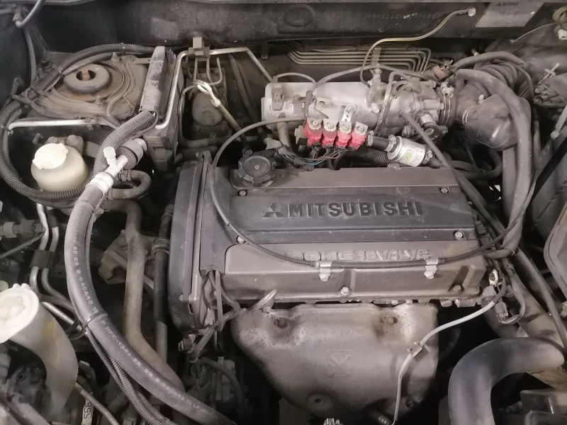 Mitsubishi Outlander 4x4 Бензин + Газ, снимка 8 - Автомобили и джипове - 52082641