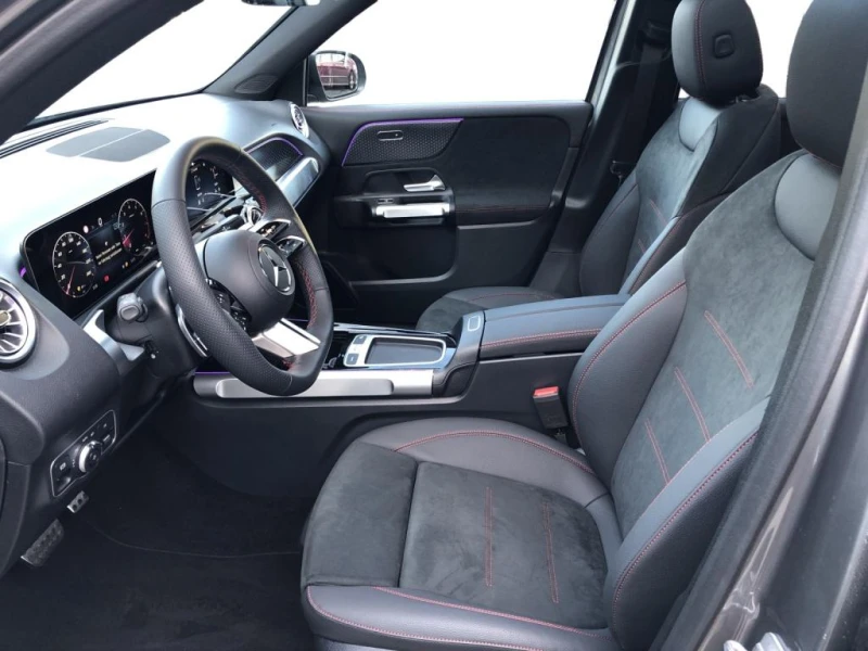 Mercedes-Benz GLB 220d 4M AMG Face Multibeam PANO Distr 360  #iCarbg, снимка 3 - Автомобили и джипове - 50973520