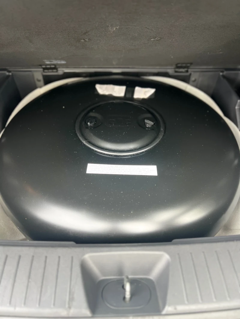 Kia Sportage 2.0 БЕНЗИН ГАЗ, снимка 13 - Автомобили и джипове - 52047707