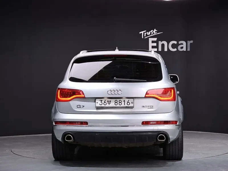 Audi Q7 3.0 TDI Quattro, снимка 4 - Автомобили и джипове - 55132434