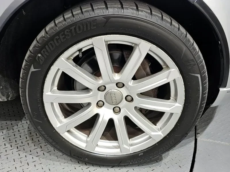 Audi Q7 3.0 TDI Quattro, снимка 5 - Автомобили и джипове - 55132434