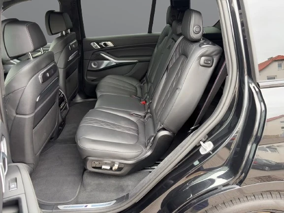 BMW X7 40d xDrive = M-Sport Pro = Гаранция, снимка 12 - Автомобили и джипове - 55434054