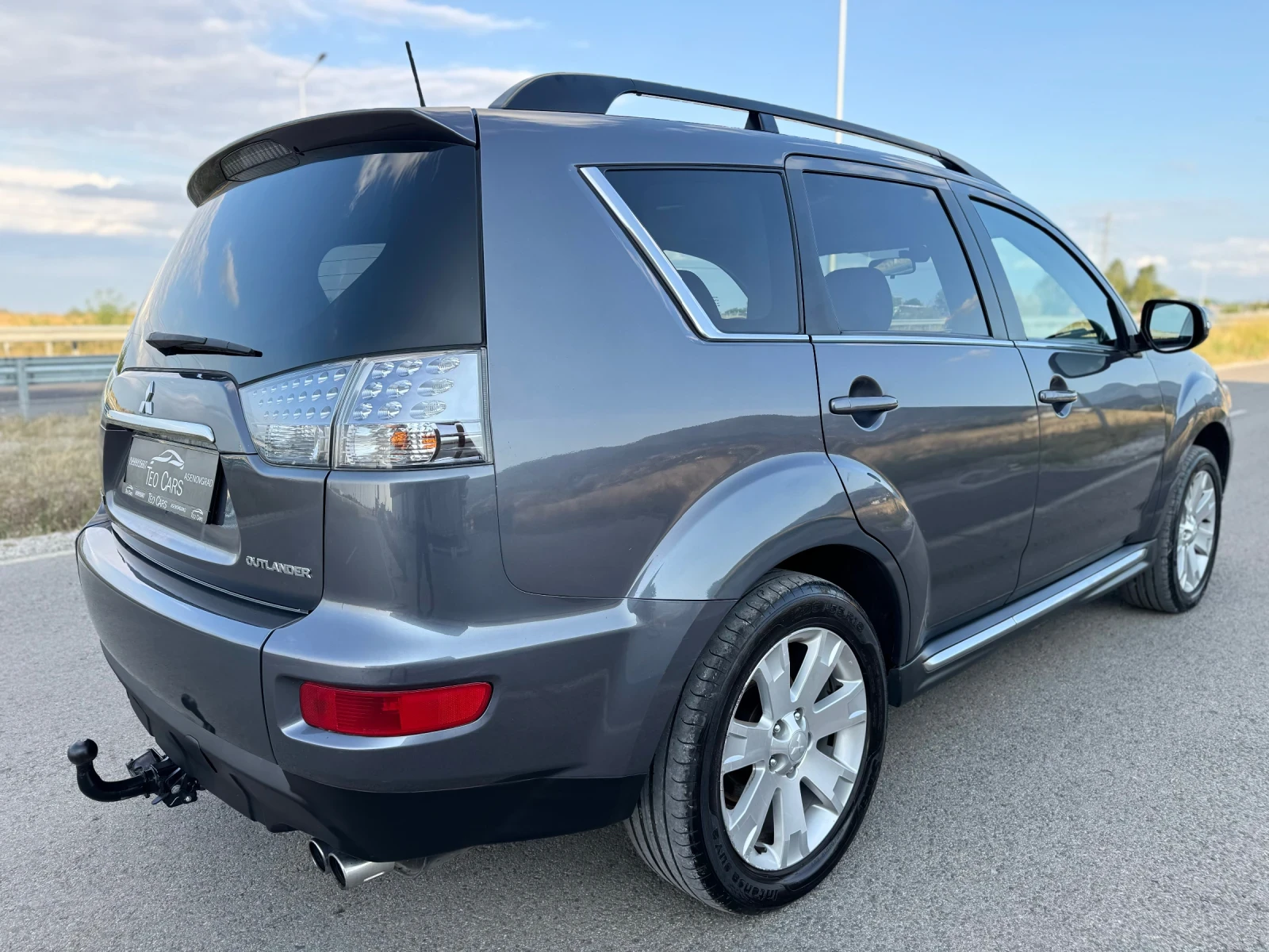 Mitsubishi Outlander 2.2 DID / FULL / 4X4 / AVTOMAT / KOJA / NAVI / 5+  - изображение 7