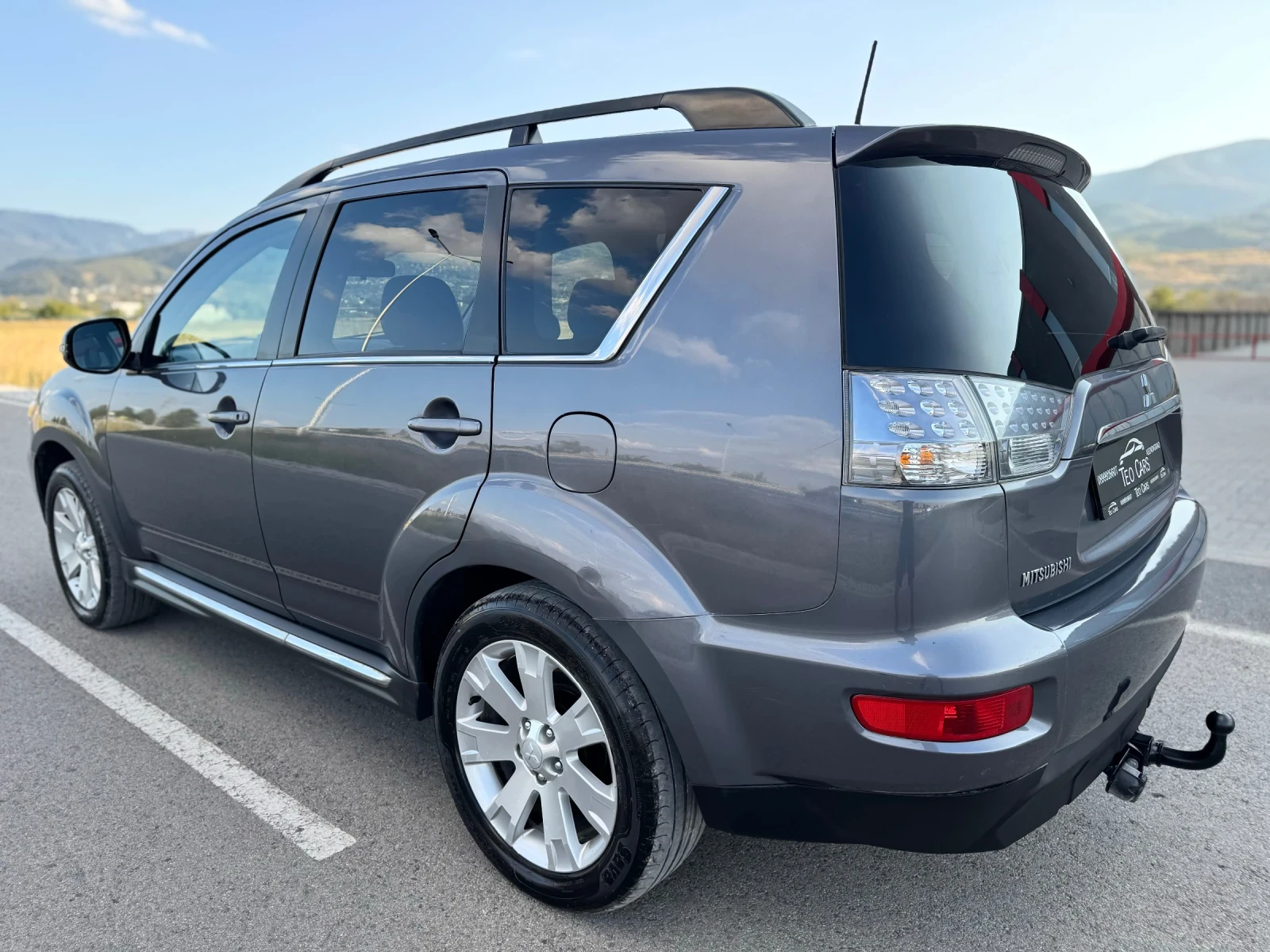 Mitsubishi Outlander 2.2 DID / FULL / 4X4 / AVTOMAT / KOJA / NAVI / 5+  - изображение 5