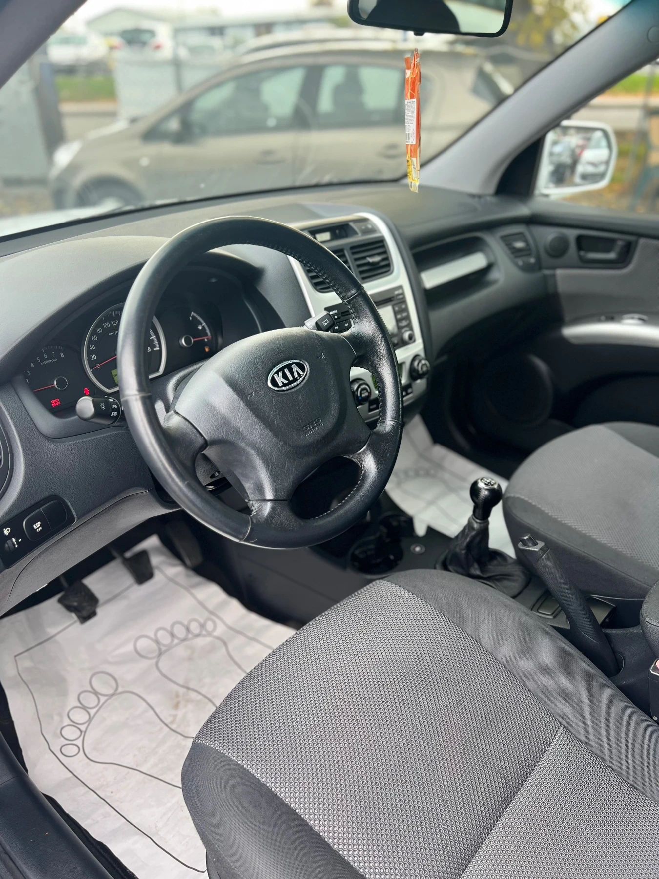 Kia Sportage 2.0 БЕНЗИН ГАЗ - изображение 7
