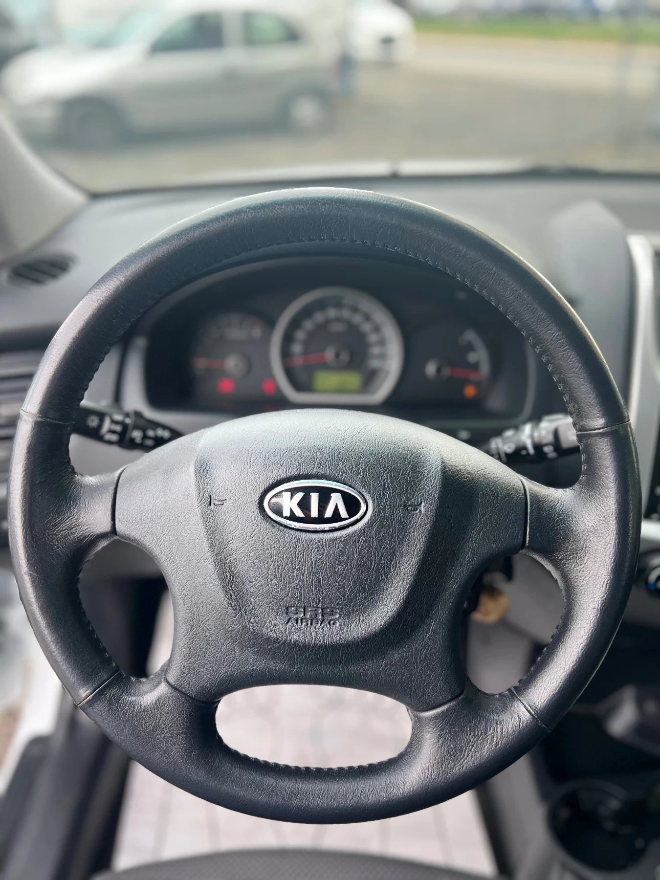 Kia Sportage 2.0 БЕНЗИН ГАЗ - изображение 8