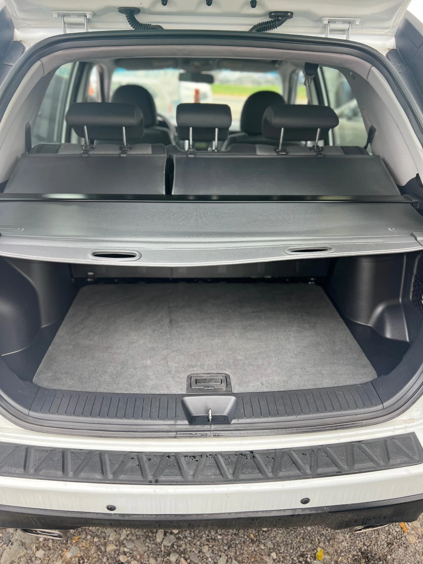 Kia Sportage 2.0   | Mobile.bg   12