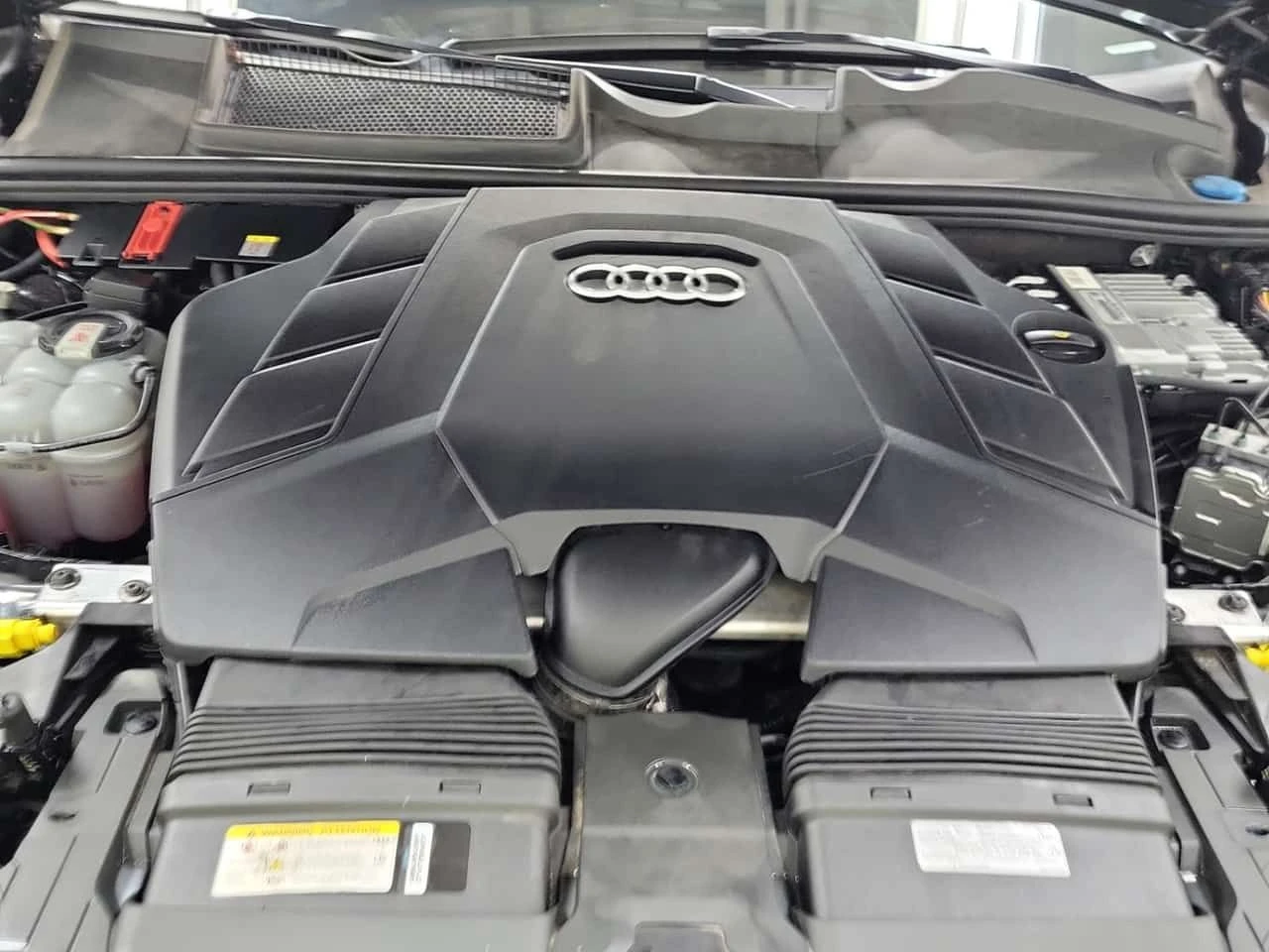 Audi Q7 PROGRESSIV  CARFAX, снимка 8 - Автомобили и джипове - 54128876