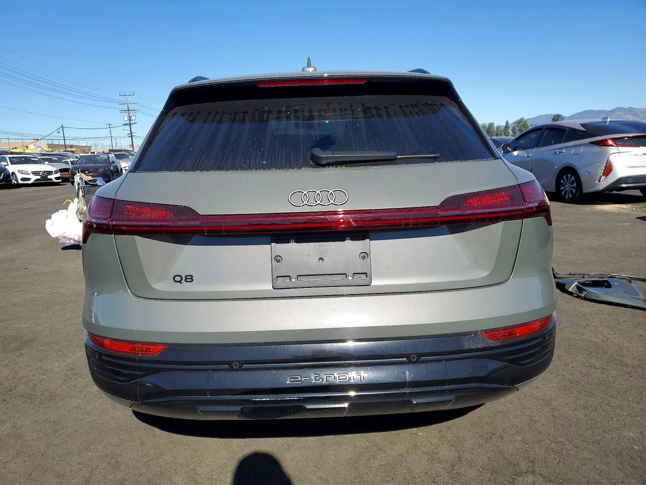 Audi Q8 E-Tron Premium Plus, снимка 6 - Автомобили и джипове - 54369904