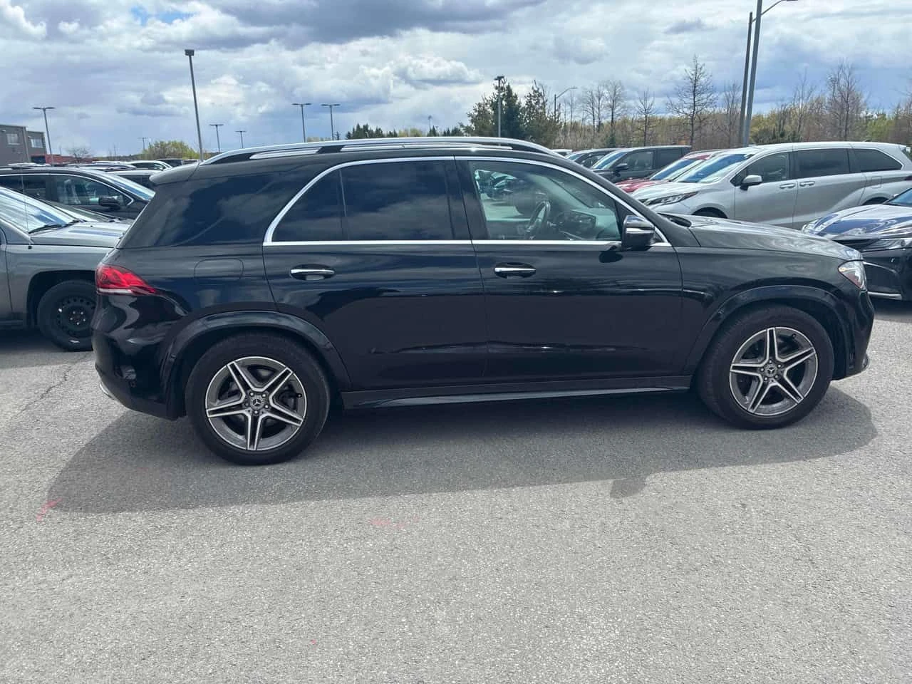 Mercedes-Benz GLE 450 | DISTRONIC | BURMESTER | + ГУМИ ДЖАНТИ | ПАНОРАМА, снимка 3 - Автомобили и джипове - 54479827