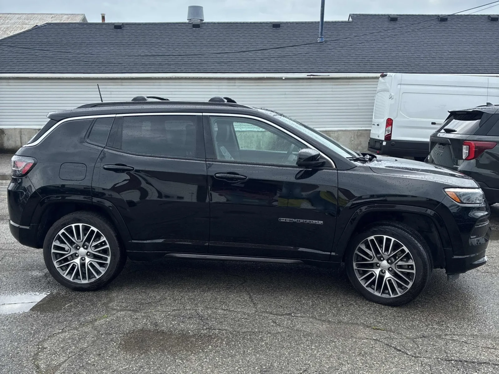 Jeep Compass Limited 4x4 * 2 КЛЮЧА * ПАНОРАМА * CARFAX , снимка 4 - Автомобили и джипове - 54859772