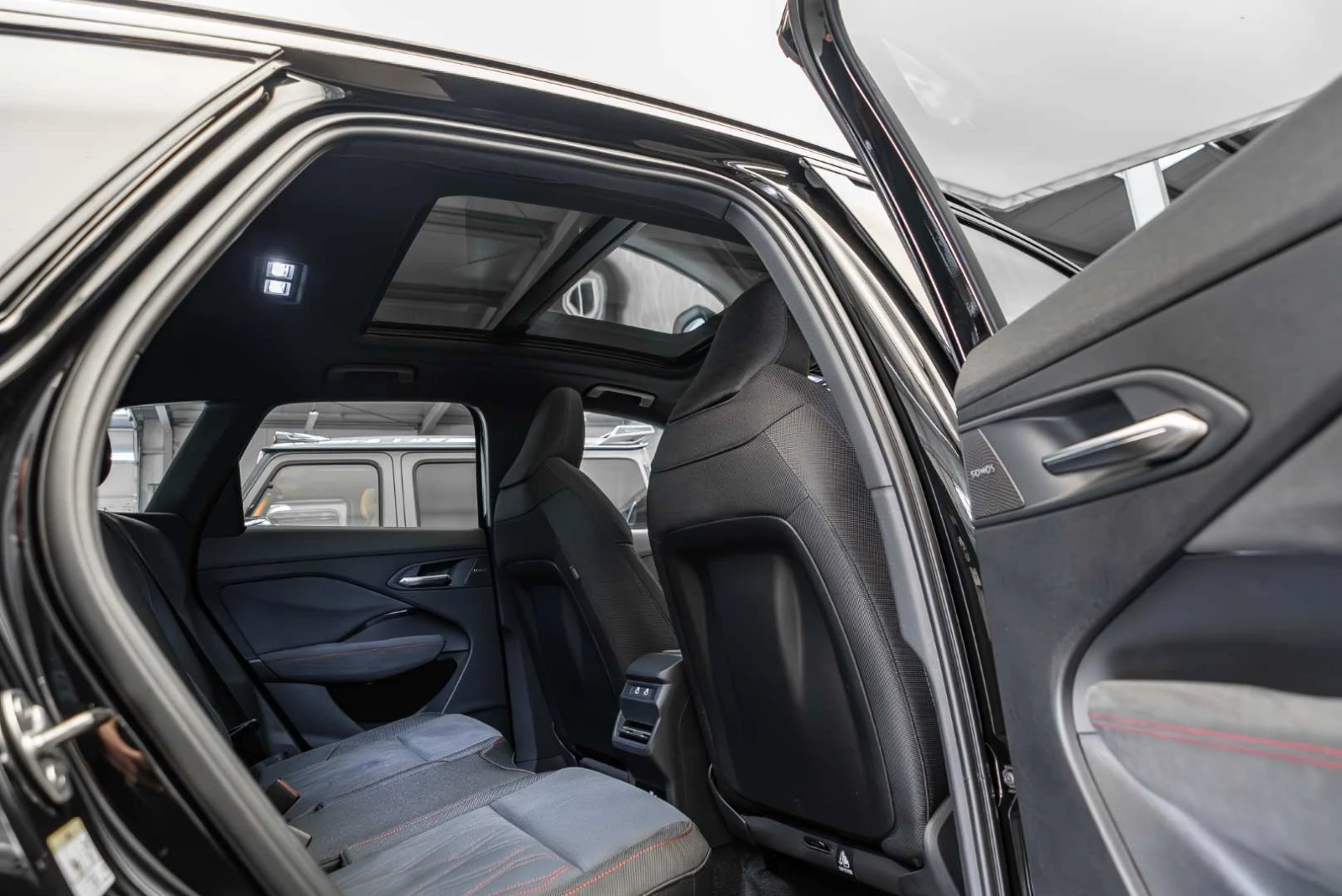 Audi Q3 * NEW MODEL* 3XS-LINE* RS* OLED LIGHTS* PANO*  | Mobile.bg � ����������� 14
