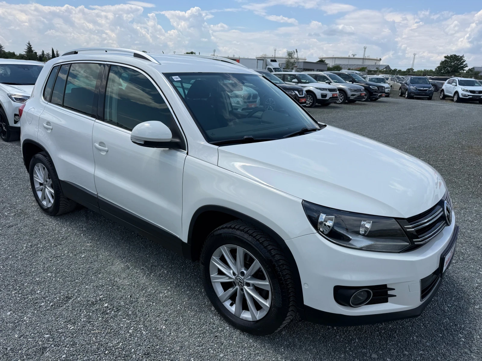 VW Tiguan (KATO НОВА)^(4х4), снимка 3 - Автомобили и джипове - 55154667