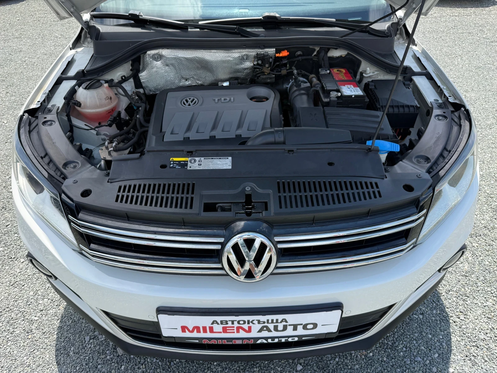 VW Tiguan (KATO НОВА)^(4х4), снимка 17 - Автомобили и джипове - 55154667