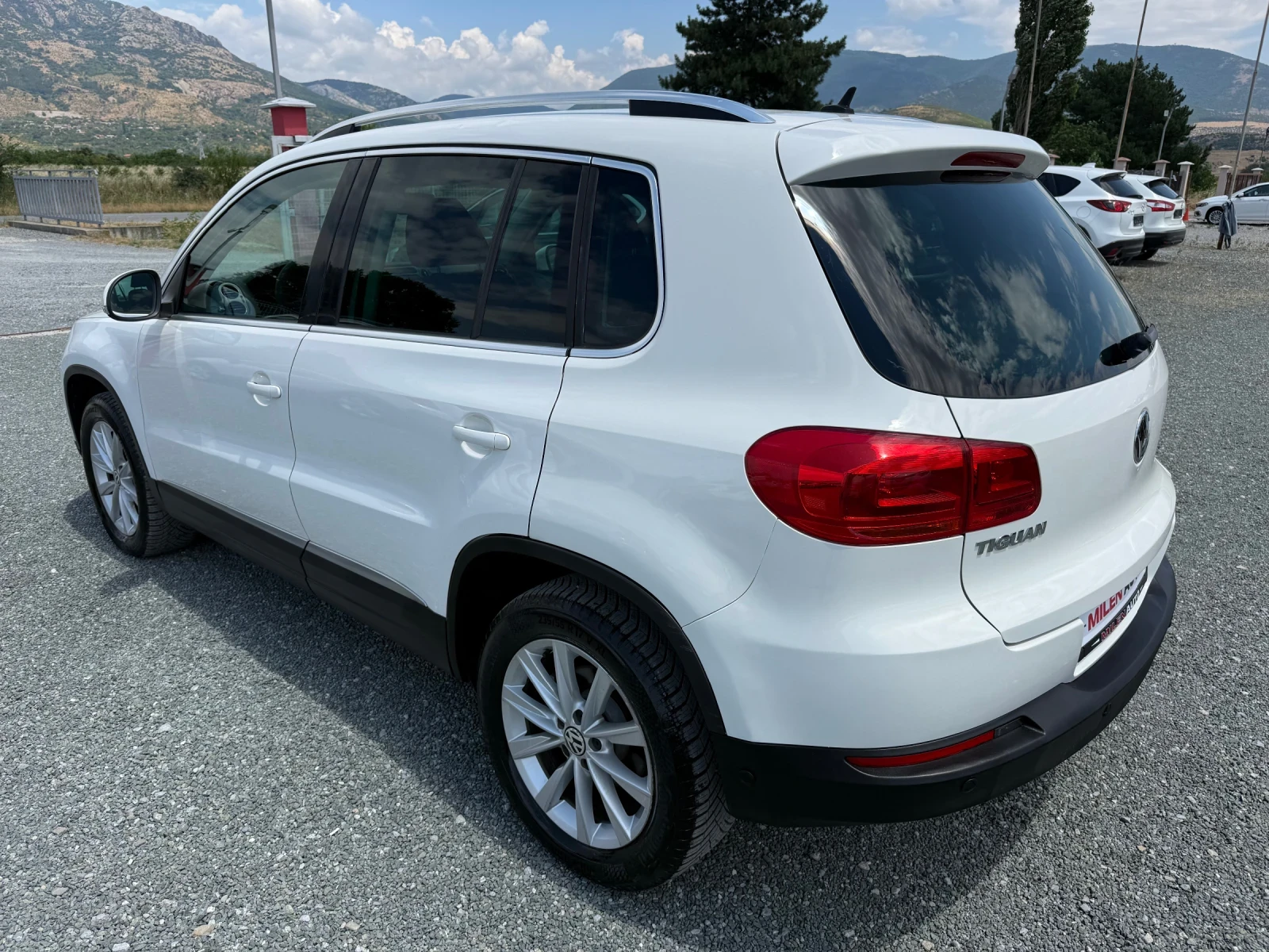 VW Tiguan (KATO НОВА)^(4х4), снимка 8 - Автомобили и джипове - 55154667