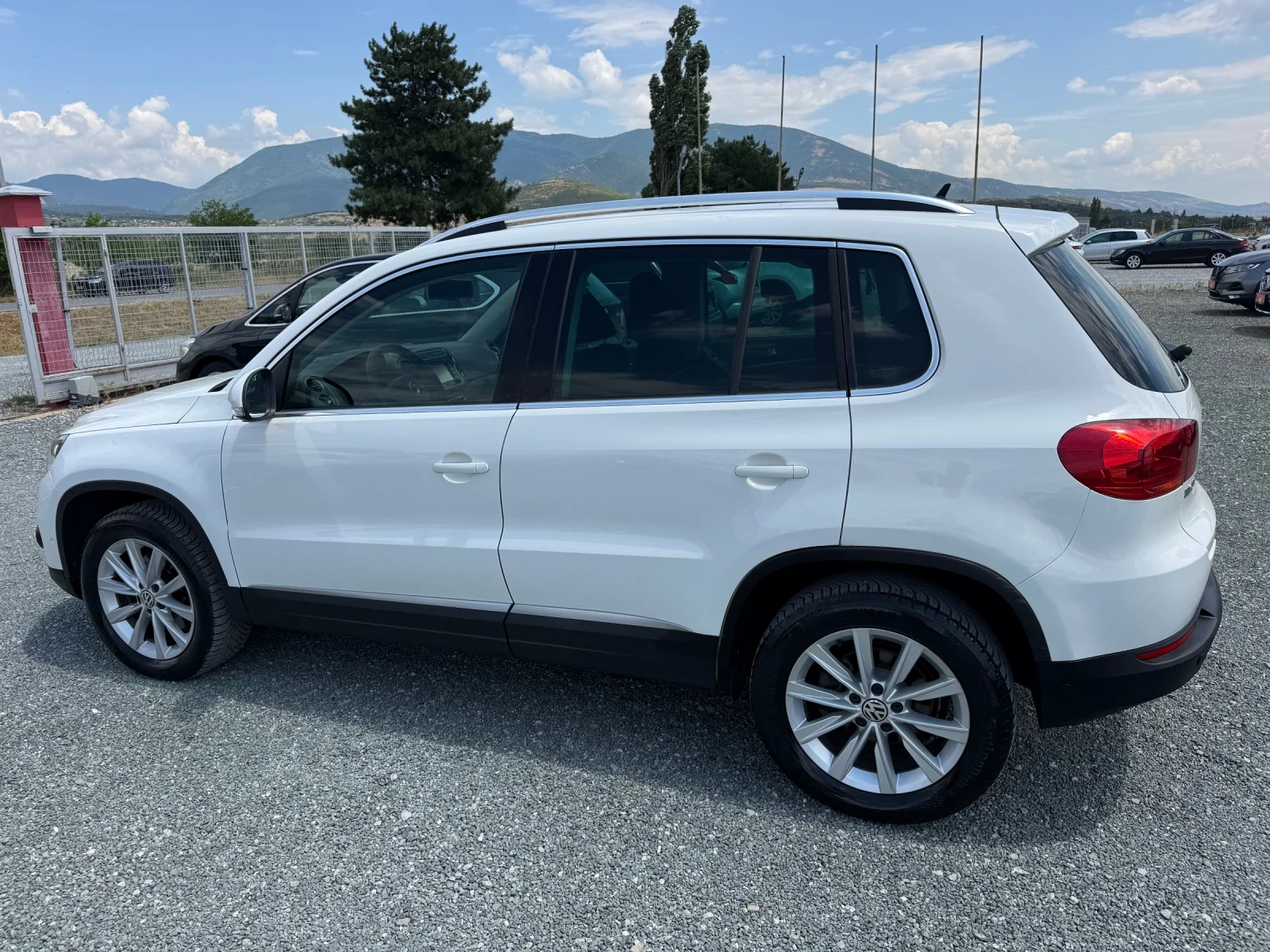 VW Tiguan (KATO НОВА)^(4х4), снимка 9 - Автомобили и джипове - 55154667