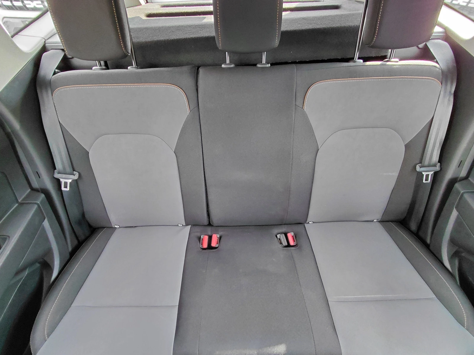 Dacia Duster 1.0TCe/100к.с/Journey/ Газ/Бензин, снимка 14 - Автомобили и джипове - 56272239