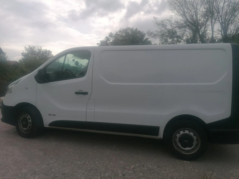 Renault Trafic, снимка 5 - Бусове и автобуси - 47345087