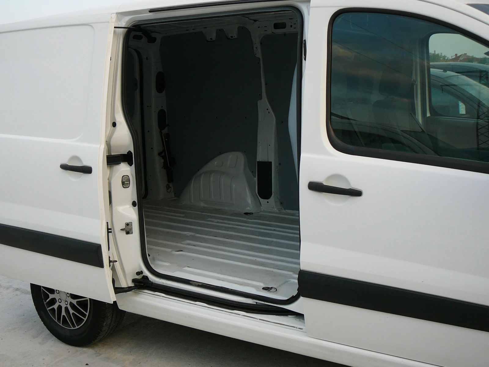 Citroen Jumpy 1.6 hdi Клима  - изображение 8