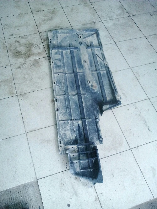 кора под купе субару аутбек лява