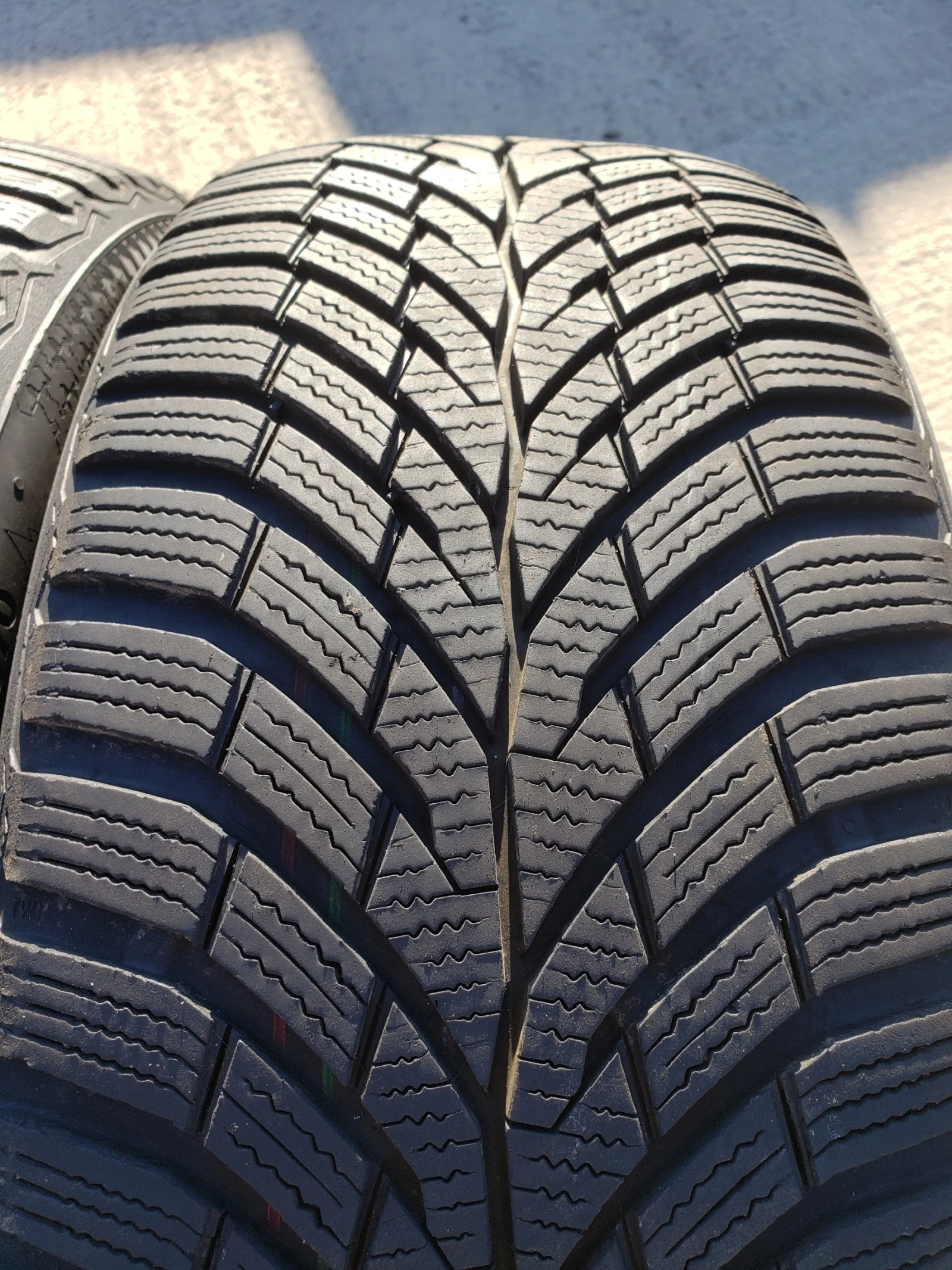 Гуми Зимни 225/50R17