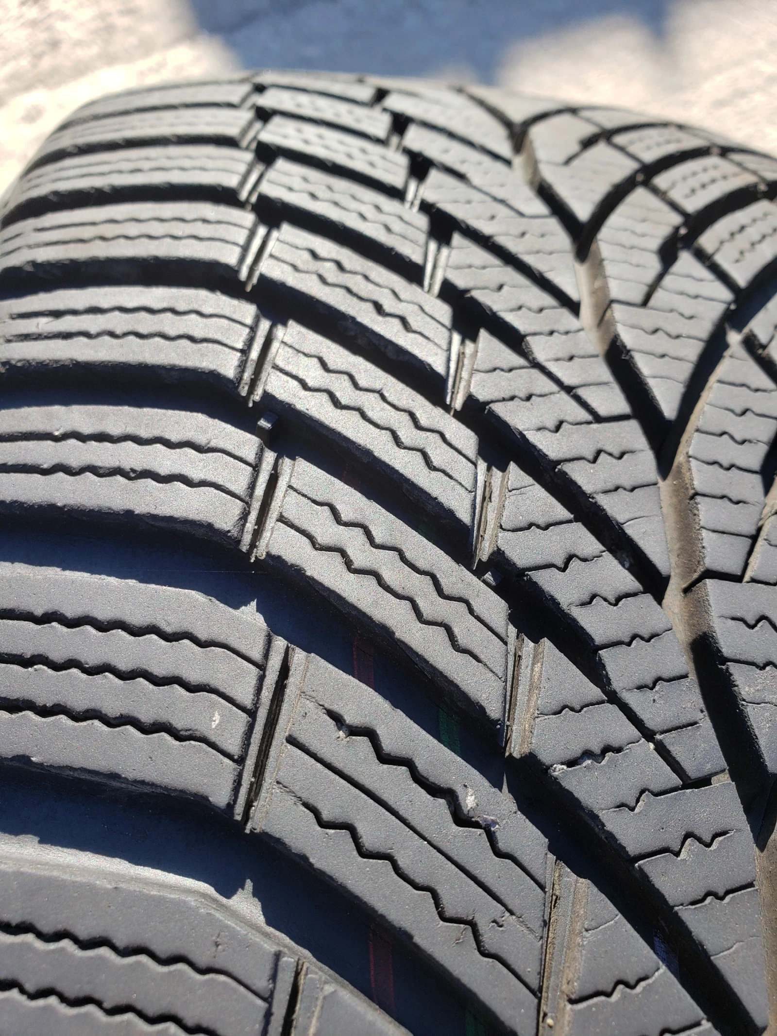 ���� 225/50R17 | Mobile.bg � ����������� 5