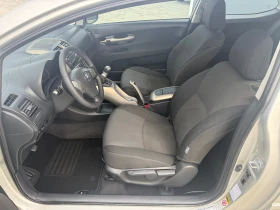 Toyota Auris 2.2 d 150 Обслужена.  , снимка 11