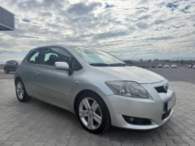 Toyota Auris 2.2 d 150 Обслужена.  , снимка 3