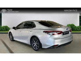 Toyota Camry Luxury, снимка 2
